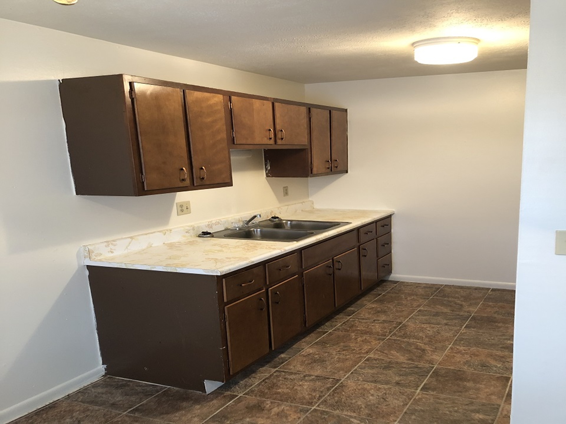 Forest Glen Apartments kitchen in Elkhart Indiana